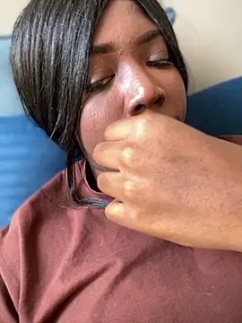 Alexia 24 online show from 11-15-25, 06:26