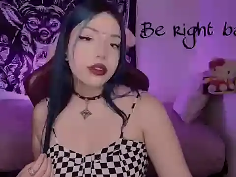 Snapshot of revenmiller_ chatting on 10-04-25, 01:20 revenmiller online show from 10-04-25, 01:20