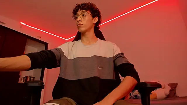 velvet skyn online show from 10-04-25, 08:34