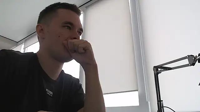 FreddyBredi online show from 10-06-25, 07:06