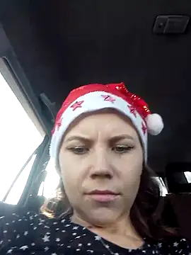 Snapshot of YOURLIKAA chatting on 12-23-25, 05:05 YOURLIKAA online show from 12-23-25, 05:05