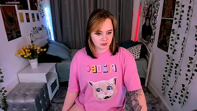 lunaalli online show from 11-14-25, 04:28