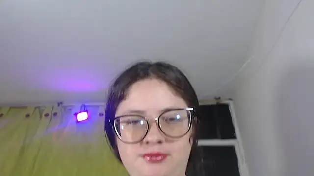 KrystalAdams online show from 06-06-26, 01:49