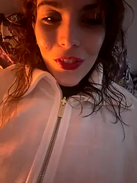 Snapshot of refem9 chatting on 11-01-25, 06:43 refem9 online show from 11-01-25, 06:43