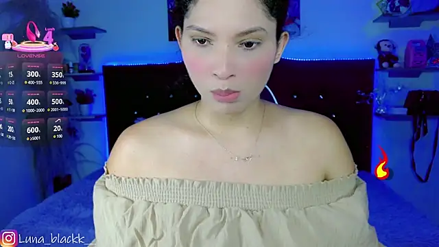 Luna blackk online show from 10-09-25, 09:02