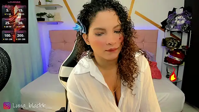 Luna blackk online show from 05-03-26, 09:10