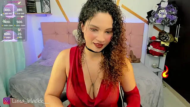 Luna blackk online show from 06-18-26, 09:08