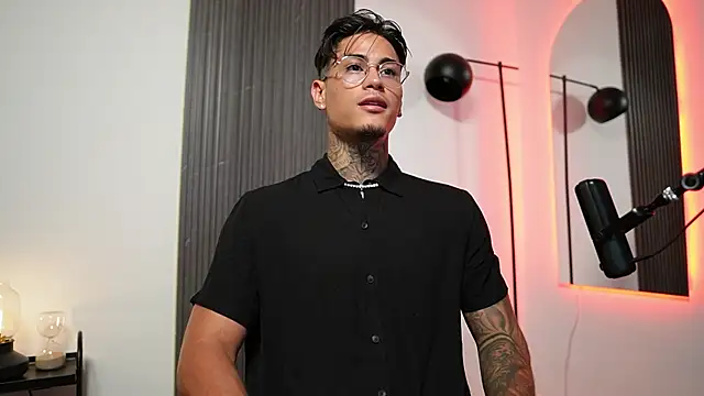 AxelVilla  online show from 09-23-25, 08:45