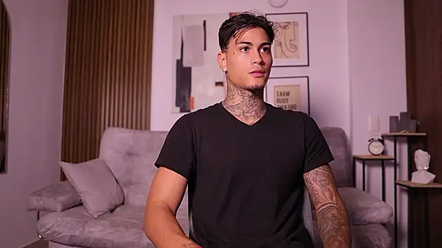 AxelVilla  online show from 10-01-25, 11:33