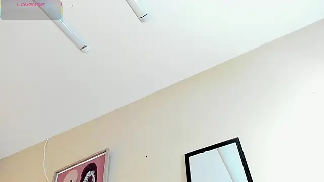 isabella milf  online show from 09-08-25, 07:02