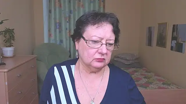 Margo Moll online show from 12-22-25, 08:00