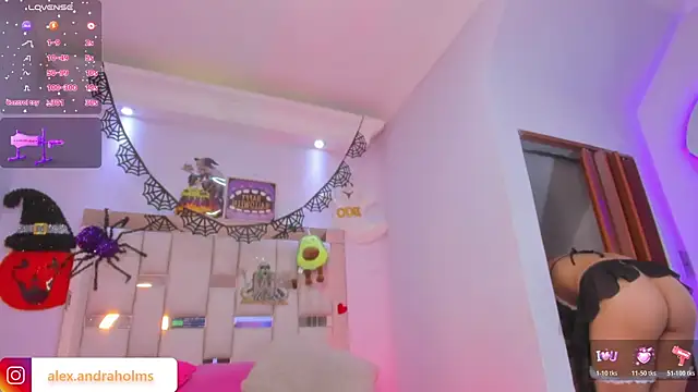 Alexandraholms online show from 10-28-25, 08:33