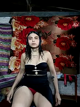 Snapshot of Alis_1327 chatting on 09-27-25, 02:00 Alis 1327 online show from 09-27-25, 02:00