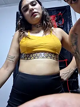 Snapshot of Alis_1327 chatting on 10-29-25, 08:32 Alis 1327 online show from 10-29-25, 08:32