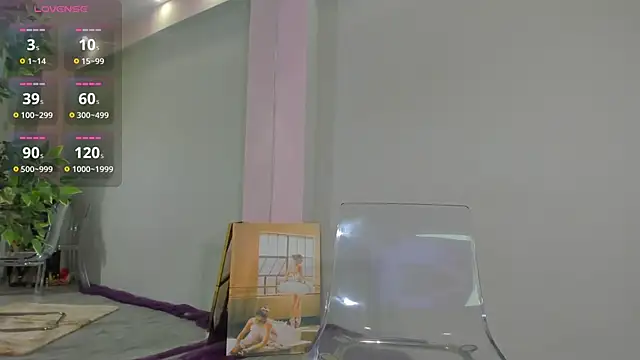 MayaHellen online show from 10-10-25, 05:17