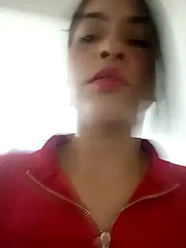 Snapshot of Fox_Roxxan chatting on 09-10-25, 12:32 Fox Roxxan online show from 09-10-25, 12:32