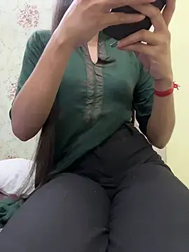 Snapshot of sneha_88 chatting on 04-17-26, 06:38 sneha 88 online show from 04-17-26, 06:38
