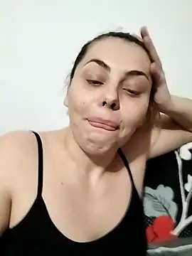 LarisseBelle online show from 02-26-26, 05:56