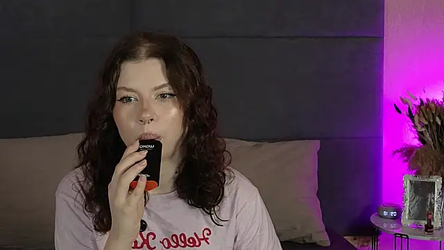 RianaRey online show from 06-19-26, 06:18