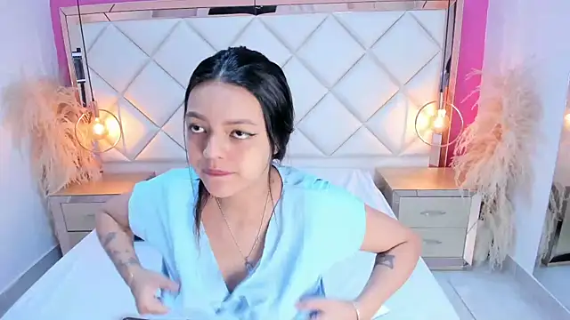 Snapshot of Lucianaa_Collins chatting on 09-16-25, 12:17 Lucianaa Collins online show from 09-16-25, 12:17