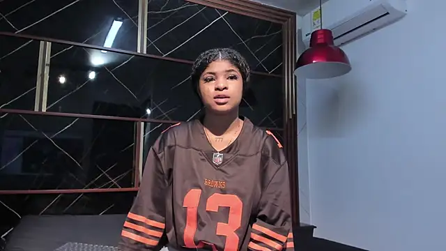 HannyThompson online show from 10-31-25, 12:17