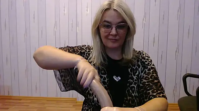 EleanoraDream online show from 11-07-25, 05:13