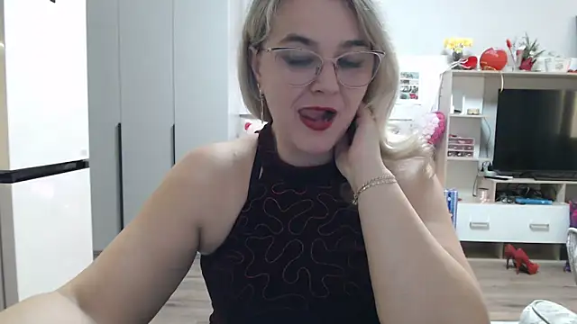 EleanoraDream online show from 05-02-26, 02:11