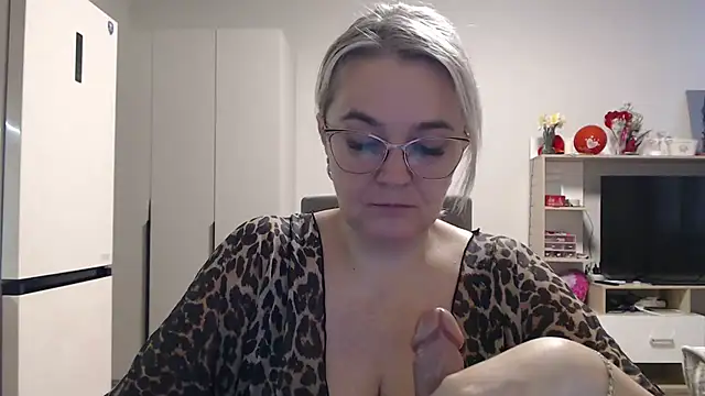 EleanoraDream online show from 05-13-26, 07:50