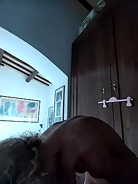 Snapshot of clarabell4 chatting on 09-12-25, 05:40 clarabell4 online show from 09-12-25, 05:40