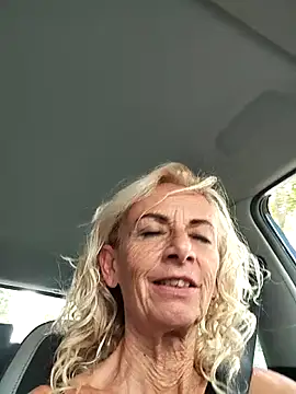 Snapshot of clarabell4 chatting on 09-23-25, 12:41 clarabell4 online show from 09-23-25, 12:41