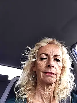 Snapshot of clarabell4 chatting on 09-30-25, 06:51 clarabell4 online show from 09-30-25, 06:51