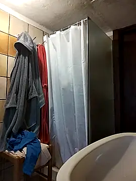 Snapshot of clarabell4 chatting on 10-07-25, 05:26 clarabell4 online show from 10-07-25, 05:26