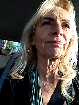 Snapshot of clarabell4 chatting on 11-07-25, 07:30 clarabell4 online show from 11-07-25, 07:30