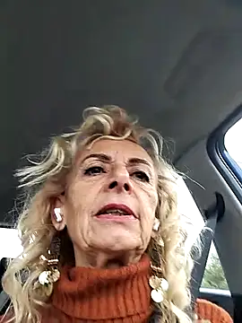 clarabell4 online show from 12-16-25, 07:57