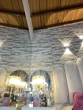 Yassy vazquez online show from 12-13-25, 07:53