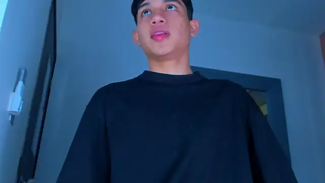 Sebax Young online show from 11-26-25, 09:05