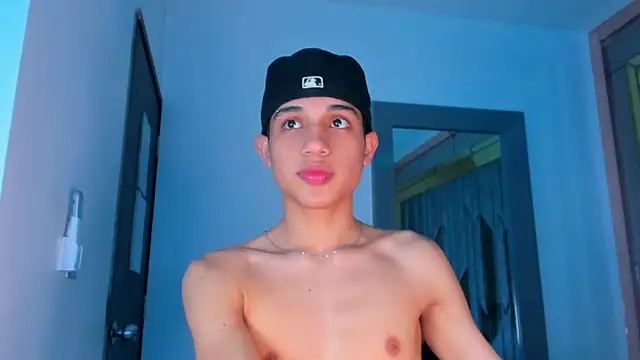 Sebax Young online show from 12-18-25, 10:38