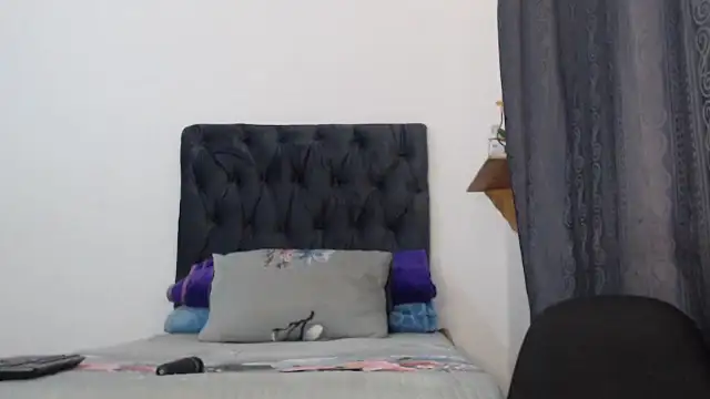 Busty-Caramel online show from 09-28-25, 02:22