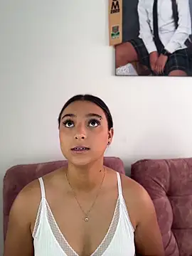 nicolexxaleja online show from 04-30-26, 01:50