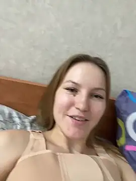 Snapshot of YungTessa chatting on 10-12-25, 05:01 YungTessa online show from 10-12-25, 05:01