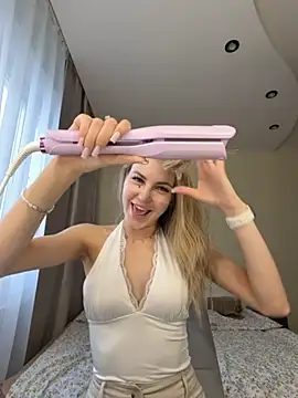 YungTessa online show from 06-19-26, 02:32