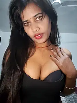 cute radhikaa online show from 11-29-25, 08:39