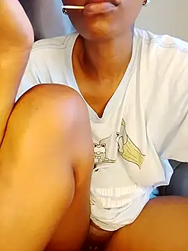 SeffieLucy online show from 11-22-25, 04:11