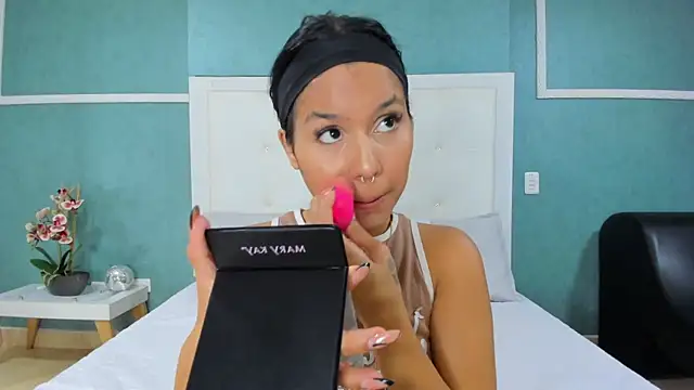 Snapshot of ania_gomez chatting on 10-08-25, 09:56 ania gomez online show from 10-08-25, 09:56