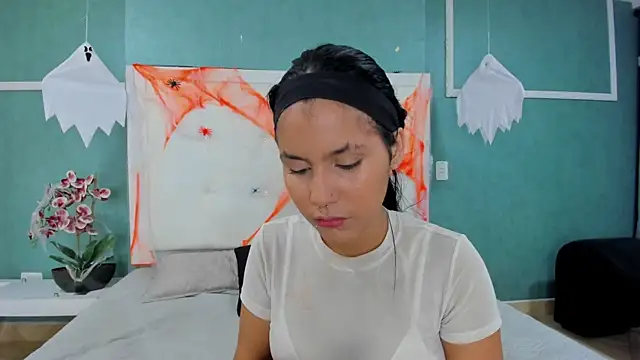 Snapshot of ania_gomez chatting on 11-01-25, 09:17 ania gomez online show from 11-01-25, 09:17