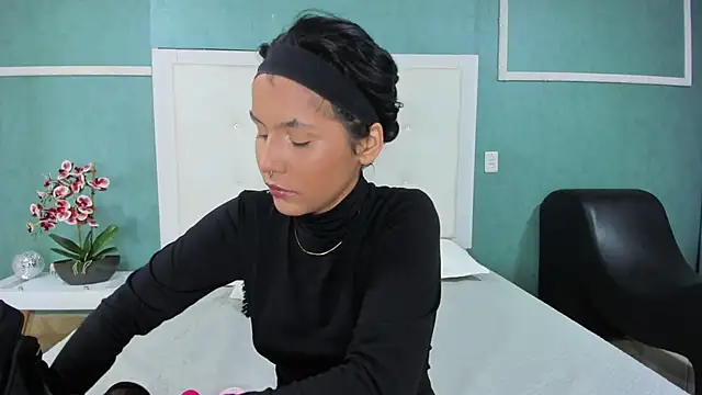 Snapshot of ania_gomez chatting on 11-06-25, 01:34 ania gomez online show from 11-06-25, 01:34