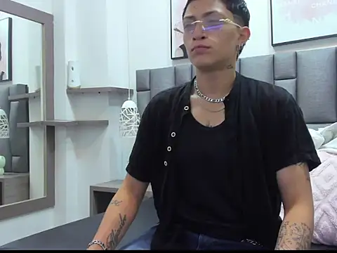 ZoeKrug online show from 03-14-26, 11:59