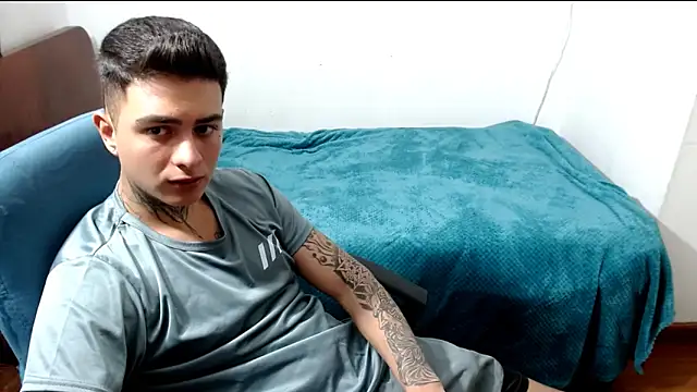 Snapshot of santii_ss chatting on 09-08-25, 06:29 santii ss online show from 09-08-25, 06:29