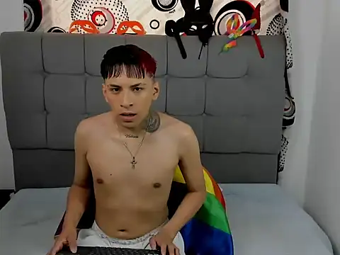 Snapshot of jake_hott1 chatting on 10-10-25, 03:11 jake hott1 online show from 10-10-25, 03:11