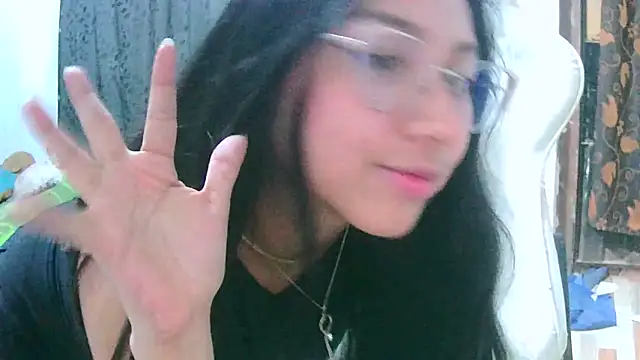 honeysweet111 online show from 10-06-25, 03:59